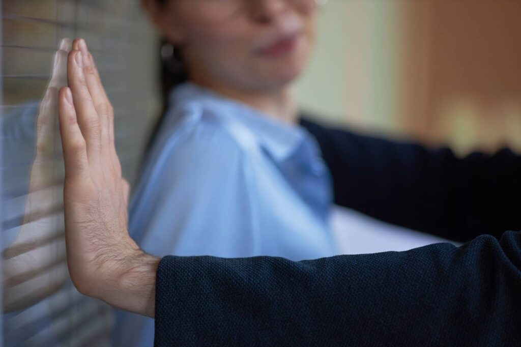 acoso a mujer en el trabajo